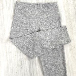 High-Wasted Cropped Leggings 🤍